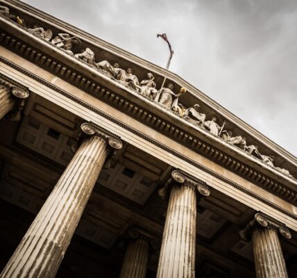 Photo courtroom, lawyer