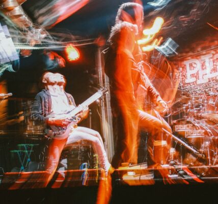 Photo Guitar, stage